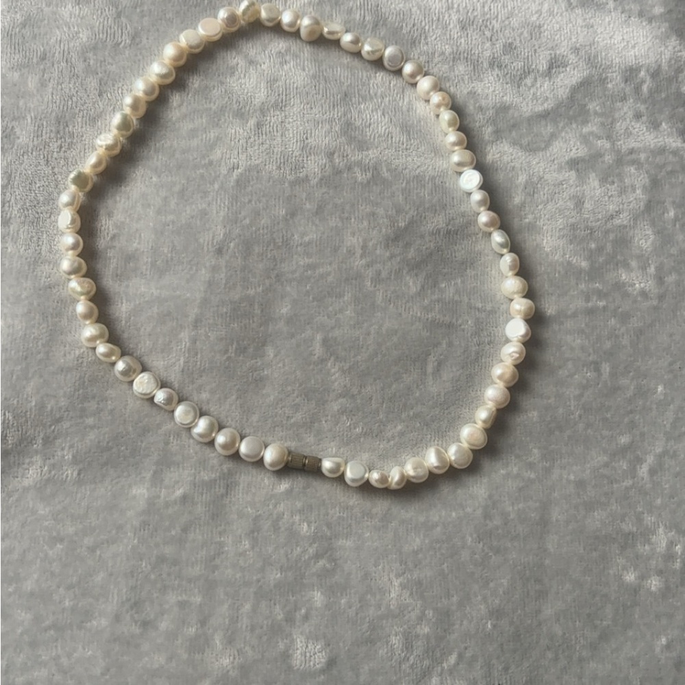 Elegant Pearl Necklace